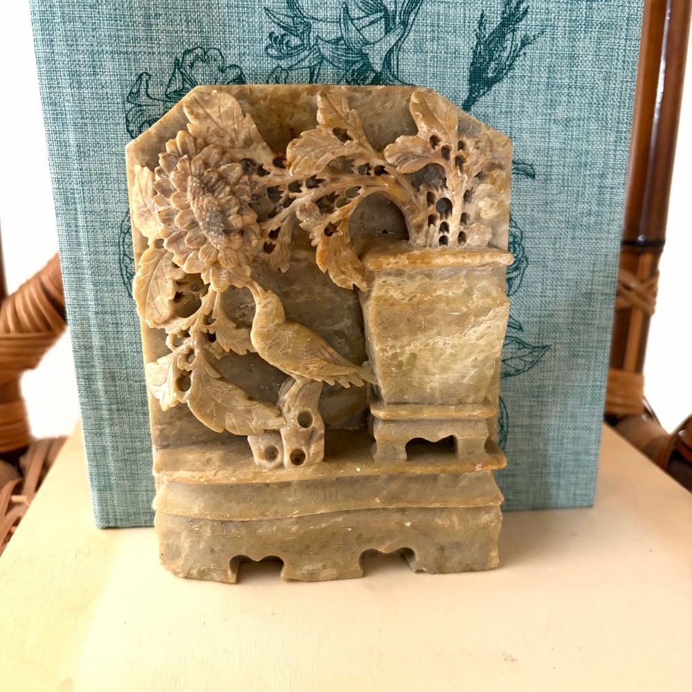 VTG Chinese Bookend hand carved  soapstone